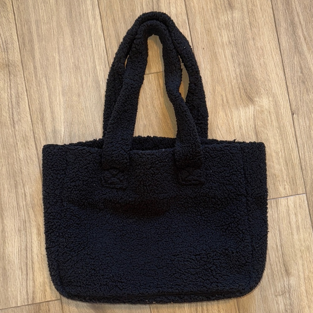 32 DEGREES HEAT Black Sherpa Fuzzy Purse Shoulder Tote Bag